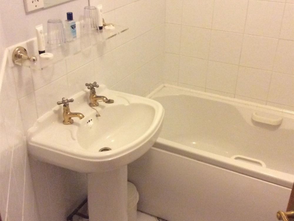 אפטון אפון סברן Old Street B&B מראה חיצוני תמונה