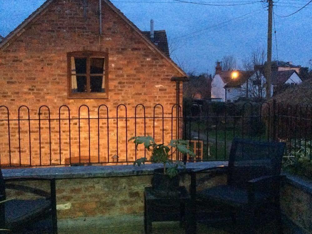 אפטון אפון סברן Old Street B&B מראה חיצוני תמונה